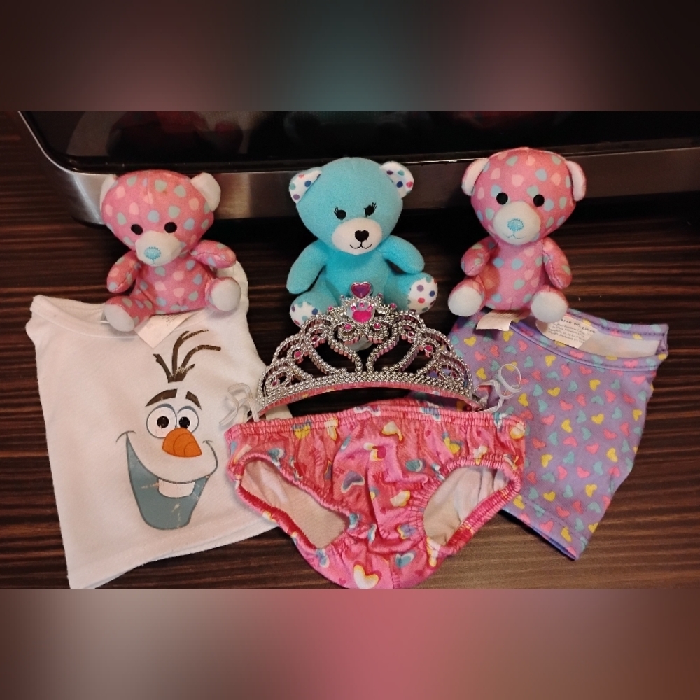 Build a Bear clothes, tiara, and mini bears bundle